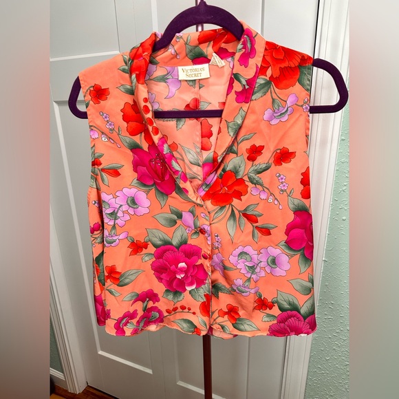 Tops - VTG 80s Victoria's Secret Floral Colorful Gold Label Sleeveless Top Womens Med
